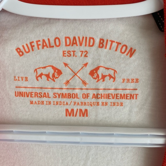 Vintage Buffalo T-shirt - Picture 3 of 3